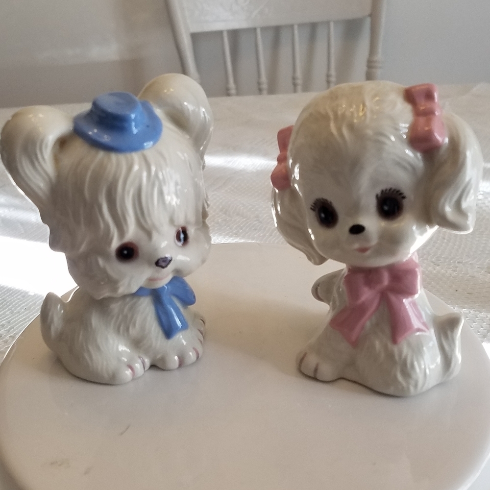 Set of 2 Adorable Ceramic Dogs Bow and Hat